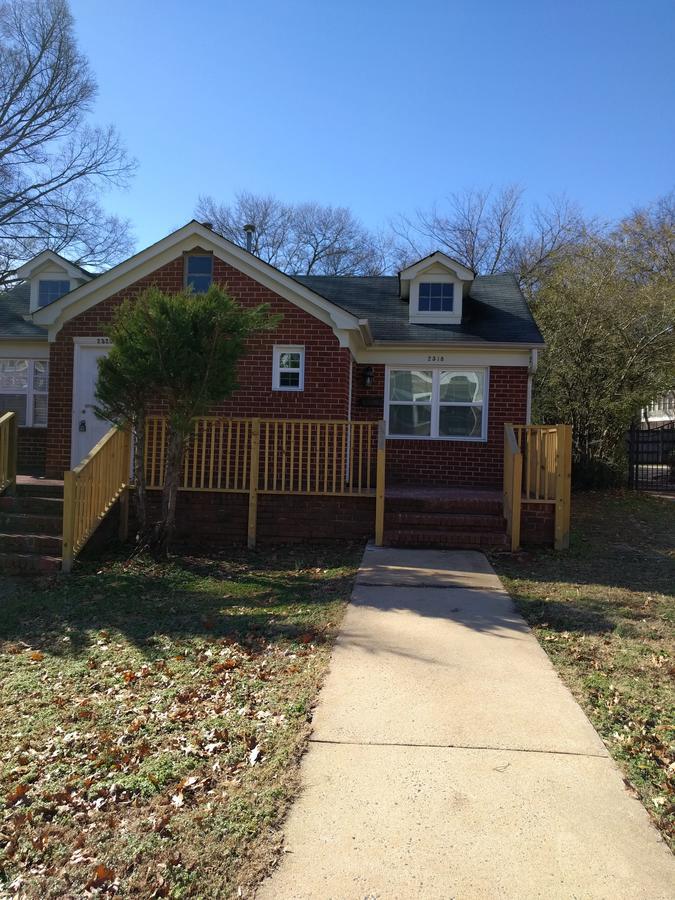 The Right Side Duplex Apartment Charlotte Exterior photo